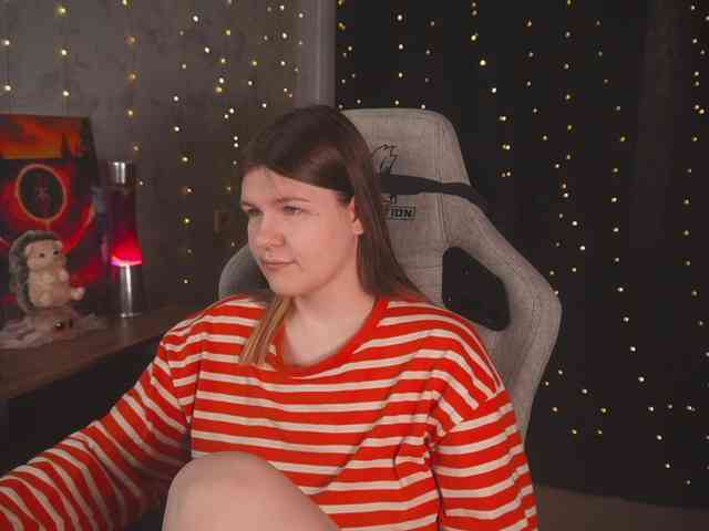 cutesoneckaaa webcam