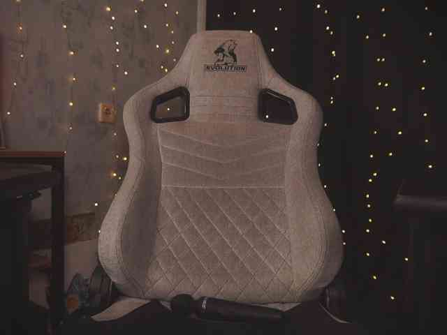 cutesoneckaaa webcam