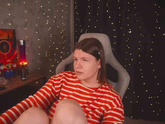 cutesoneckaaa webcam