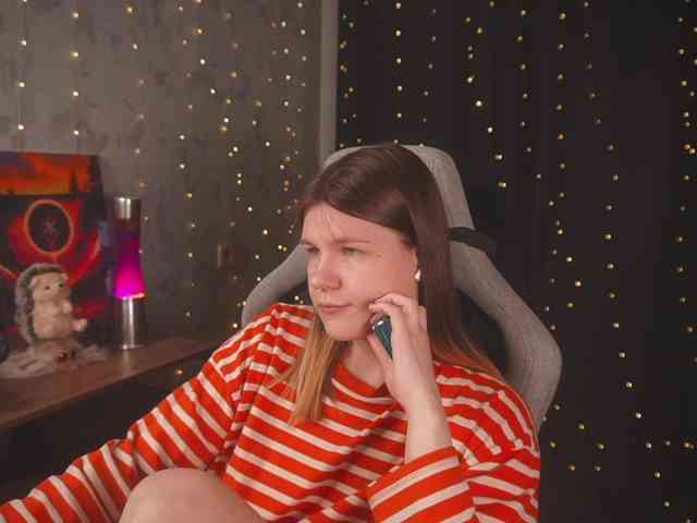 cutesoneckaaa webcam