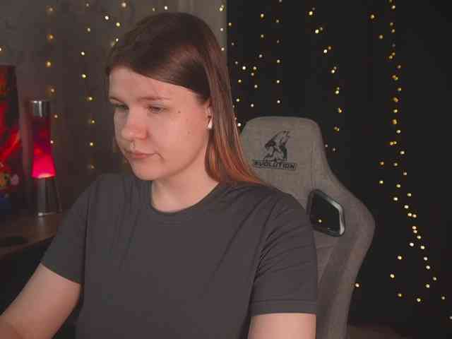 cutesoneckaaa webcam