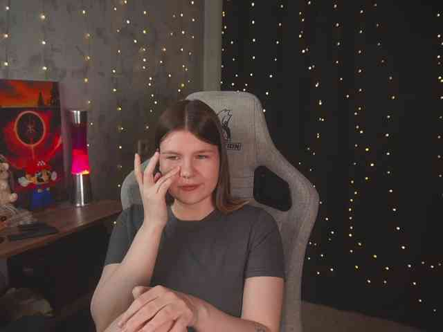 cutesoneckaaa webcam