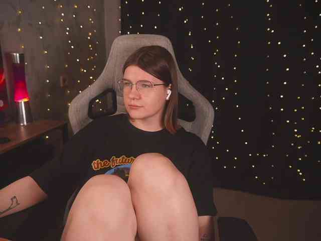 cutesoneckaaa webcam