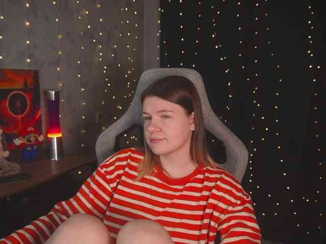 cutesoneckaaa webcam