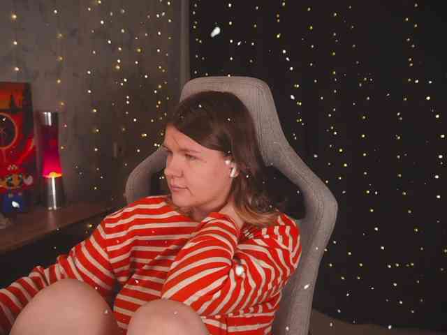 cutesoneckaaa webcam