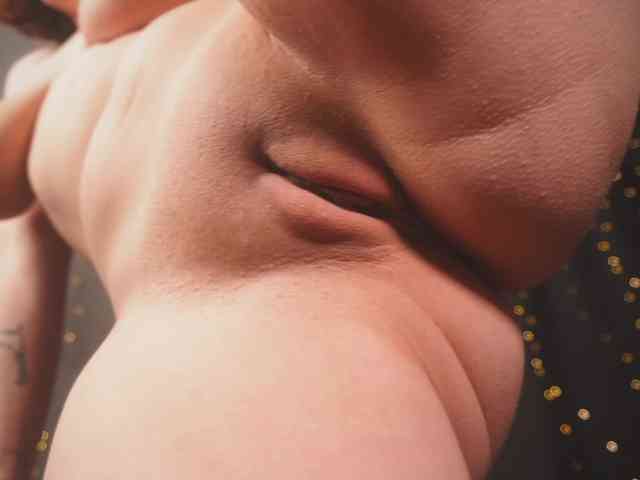 cutesoneckaaa webcam