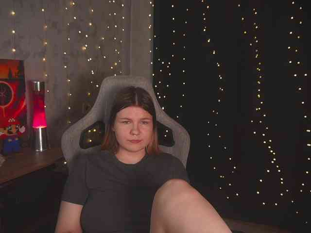 cutesoneckaaa webcam