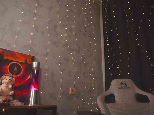 cutesoneckaaa webcam