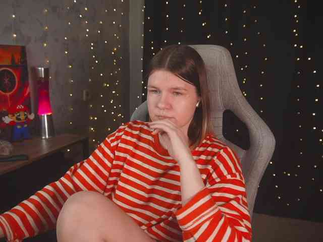 cutesoneckaaa webcam