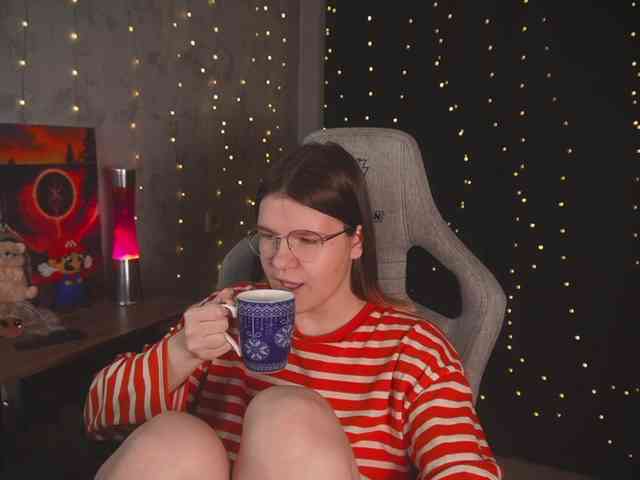 cutesoneckaaa webcam