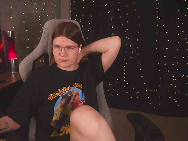 cutesoneckaaa webcam