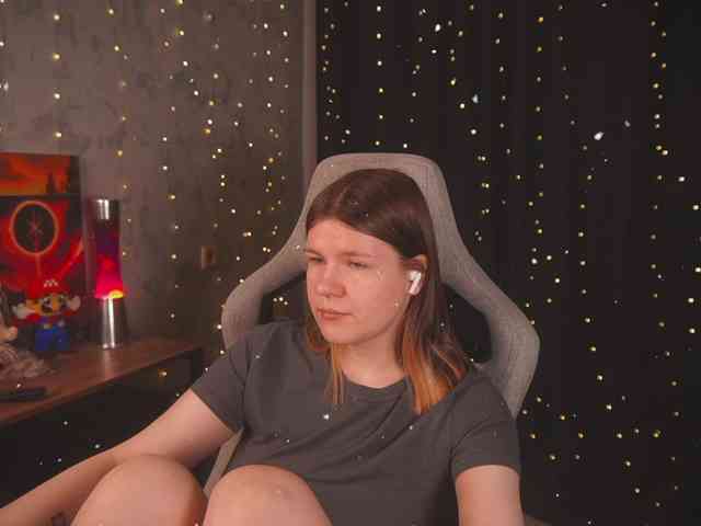 cutesoneckaaa webcam