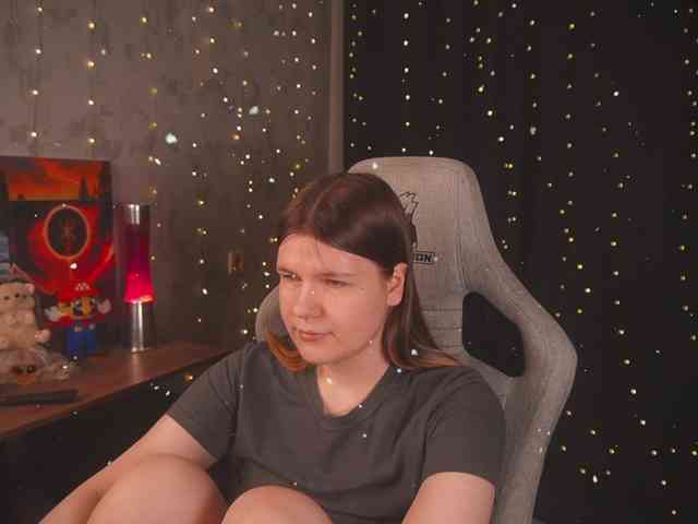 cutesoneckaaa webcam