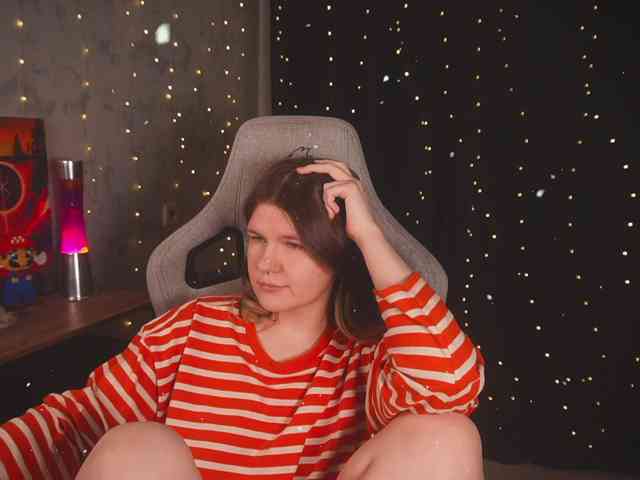 cutesoneckaaa webcam