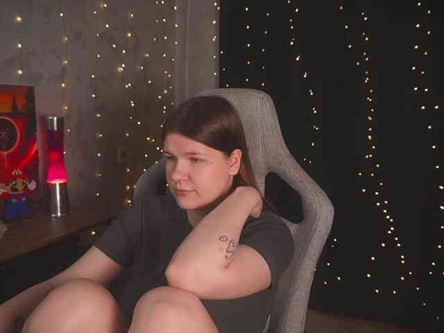 cutesoneckaaa webcam
