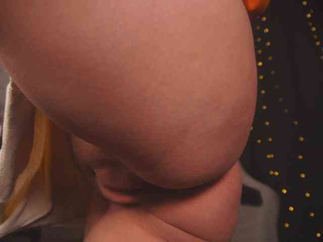 cutesoneckaaa webcam