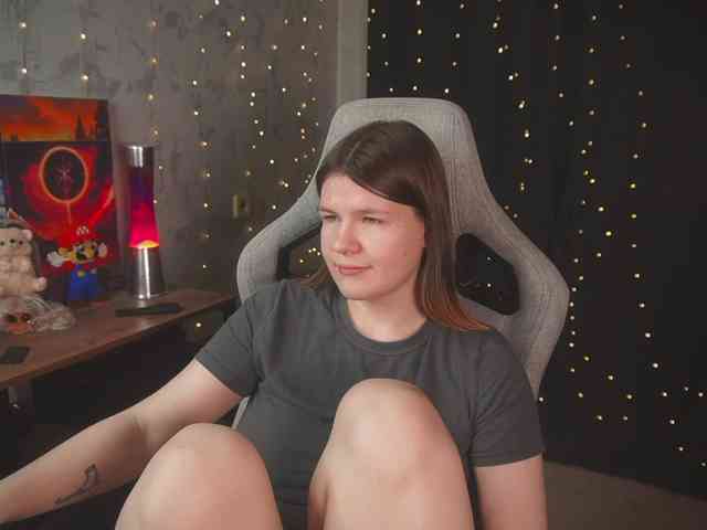 cutesoneckaaa webcam