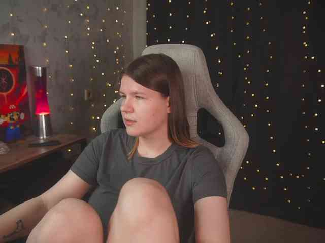 cutesoneckaaa webcam