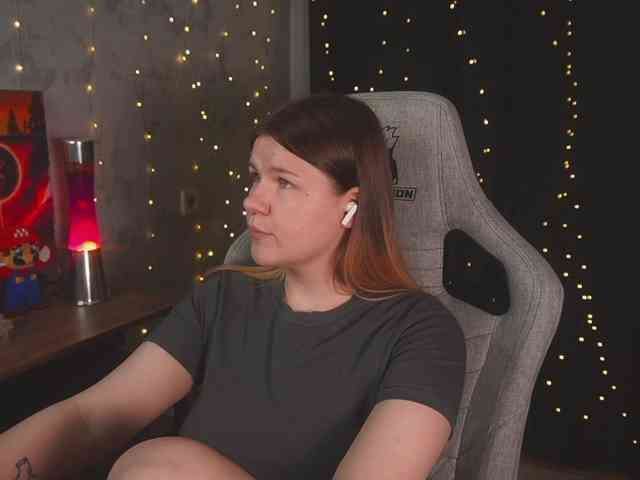 cutesoneckaaa webcam