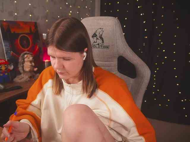 cutesoneckaaa webcam