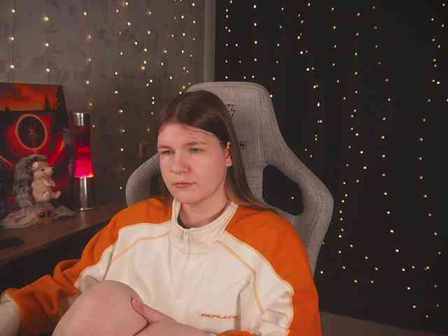 cutesoneckaaa webcam