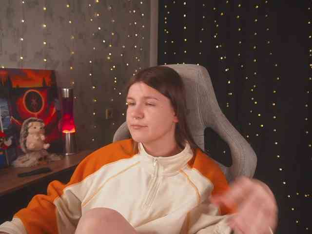 cutesoneckaaa webcam