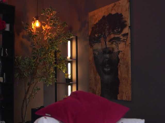 EvelynEvyy's BongaCams show and profile