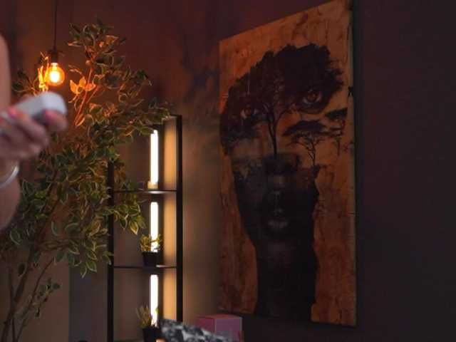 EvelynEvyy's BongaCams show and profile