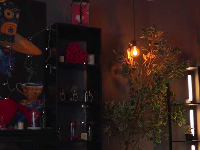 EvelynEvyy's BongaCams show and profile