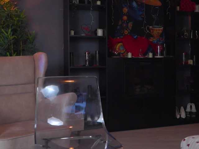 EvelynEvyy's BongaCams show and profile