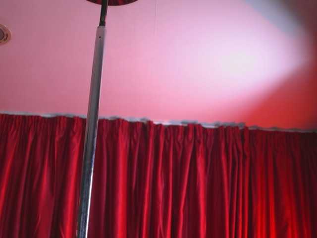 EvelynEvyy's BongaCams show and profile