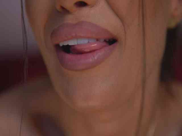 EvelynEvyy webcam