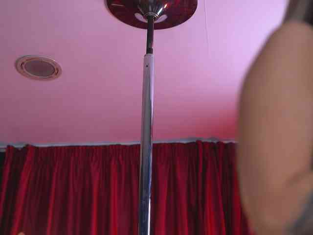EvelynEvyy webcam
