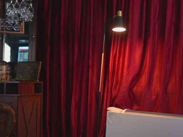 EvelynEvyy webcam