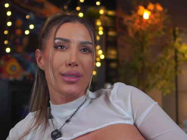 EvelynEvyy EvelynEvyy