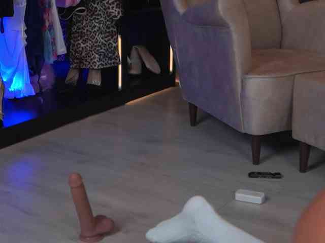 EvelynEvyy EvelynEvyy