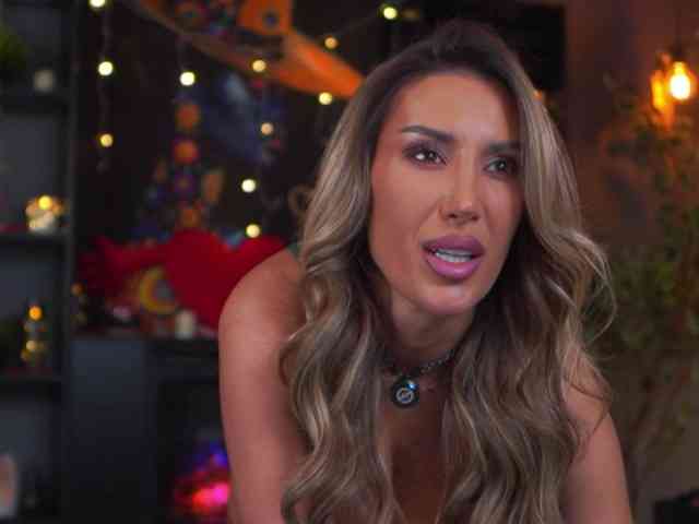 EvelynEvyy EvelynEvyy