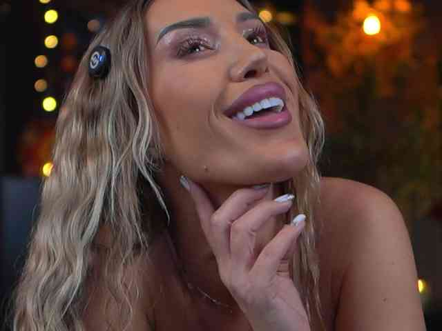 EvelynEvyy EvelynEvyy