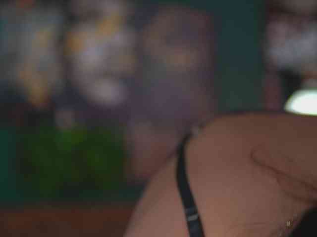 EvelynEvyy webcam