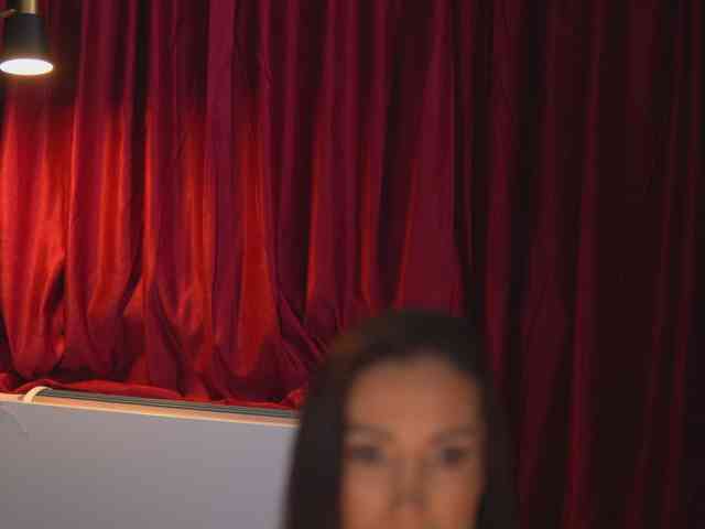 EvelynEvyy webcam
