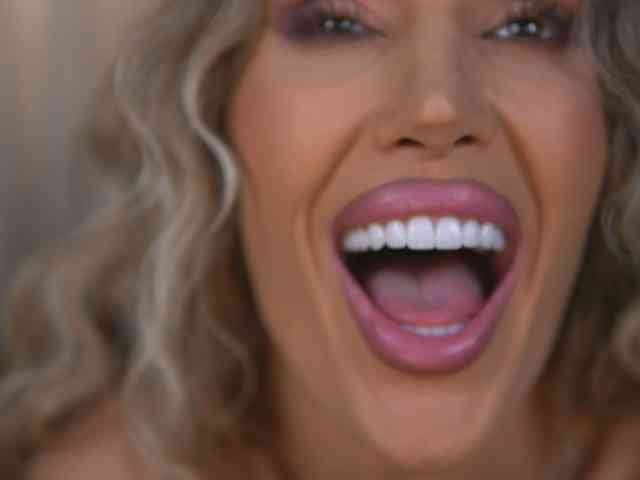 EvelynEvyy EvelynEvyy