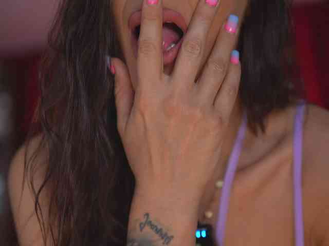 EvelynEvyy webcam