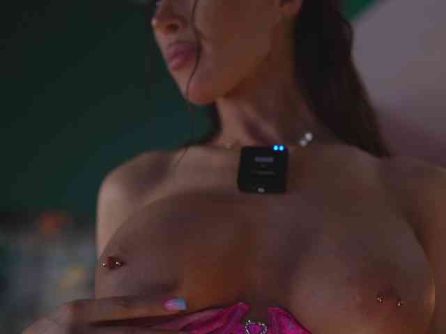 EvelynEvyy webcam