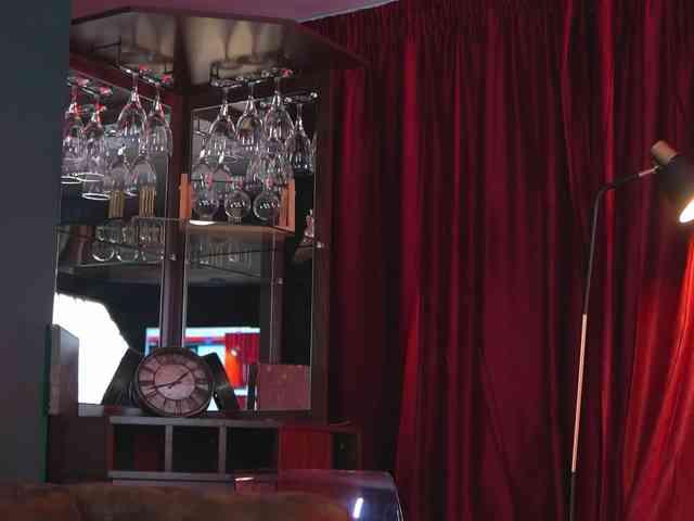EvelynEvyy webcam