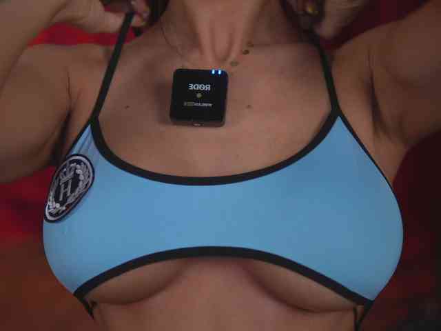 EvelynEvyy webcam