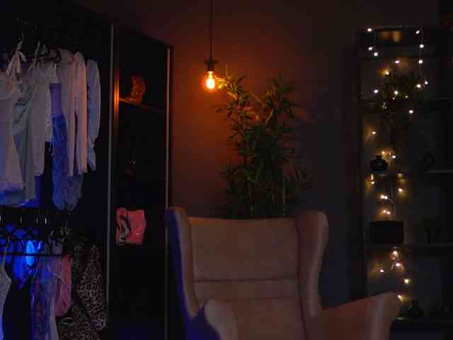 EvelynEvyy EvelynEvyy