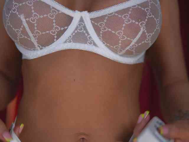 EvelynEvyy webcam