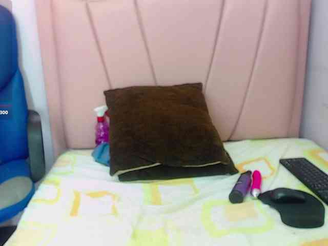 adharaebony webcam