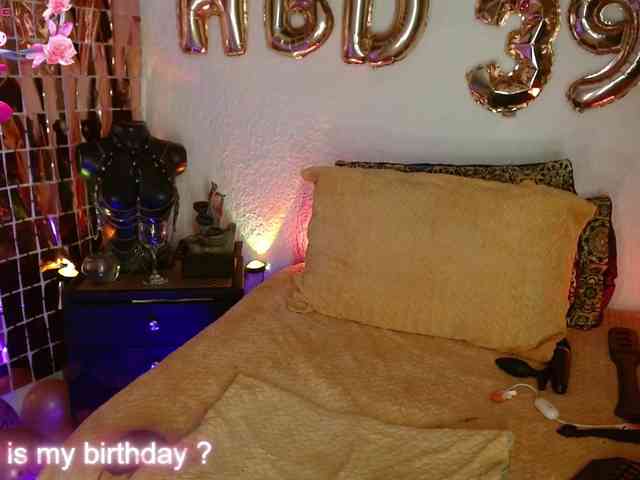 JeaniIneescott webcam