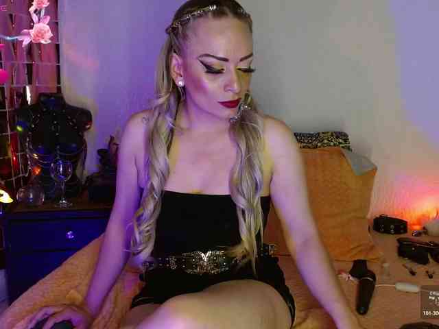 JeaniIneescott webcam